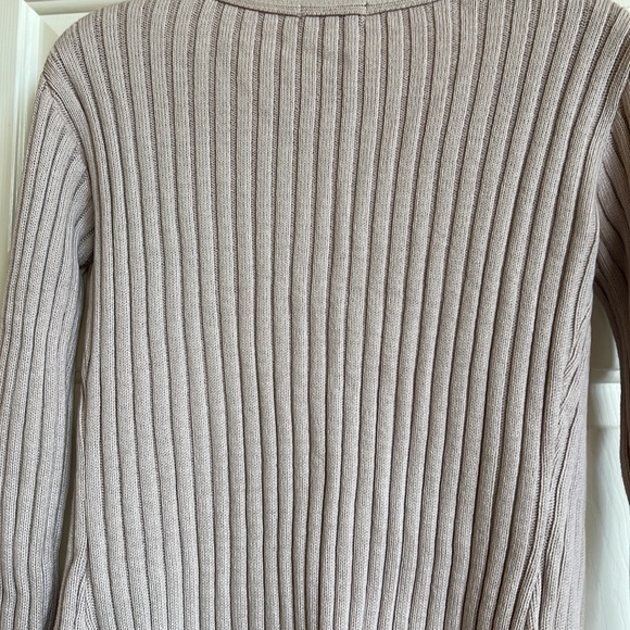 Rem Garson sweater NWOT - Picture 8 of 11